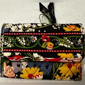NWT Vera Bradley Euro Wallet Poppy Fields Floral Quilted